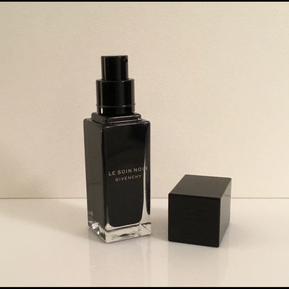 Givenchy Le Soin Noir Lifting Serum 30ml
